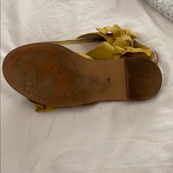 Caslon bow slide sandals - Picture 3 of 3